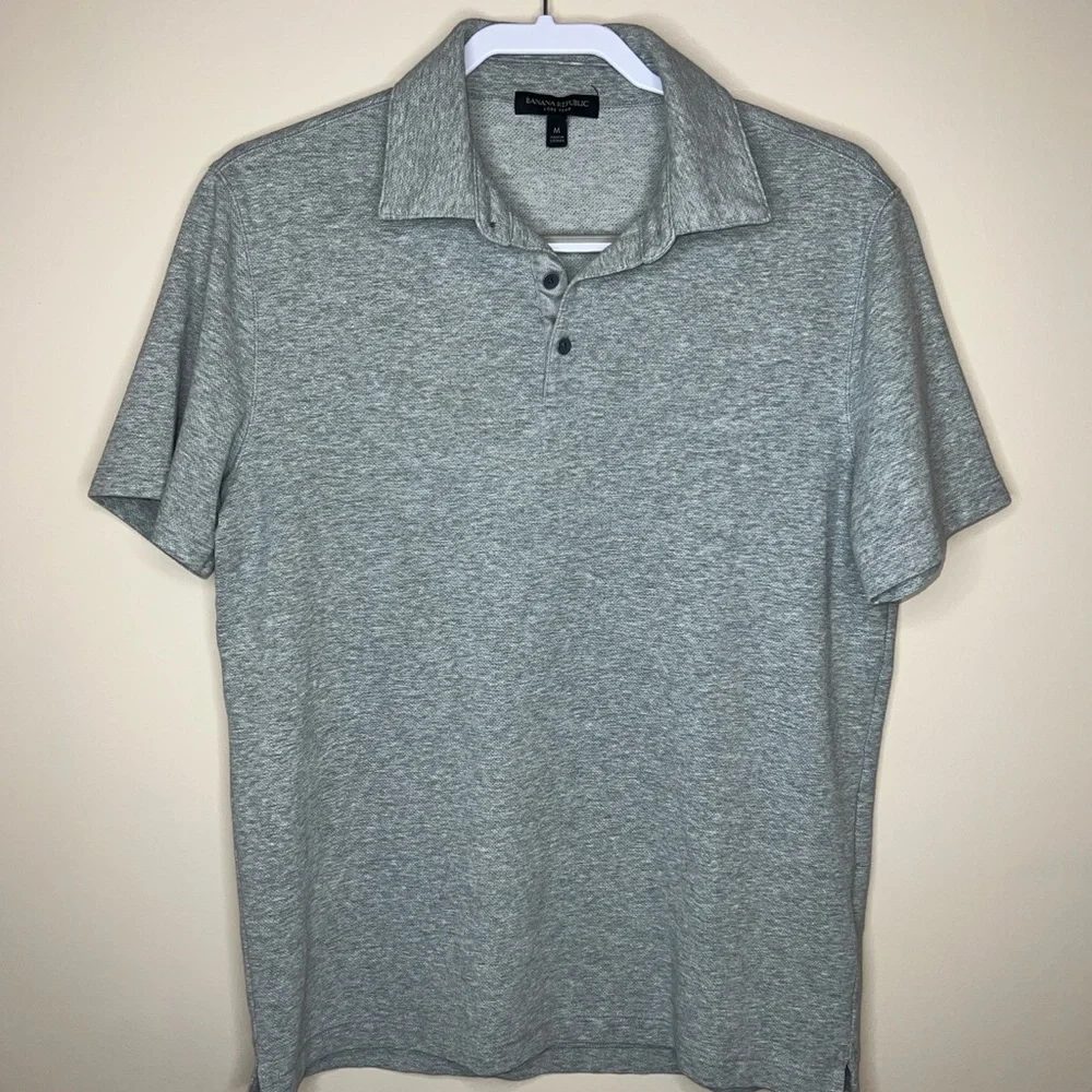 Men’s Banana Republic Core Temp Light Gray Polo Shirt Size M